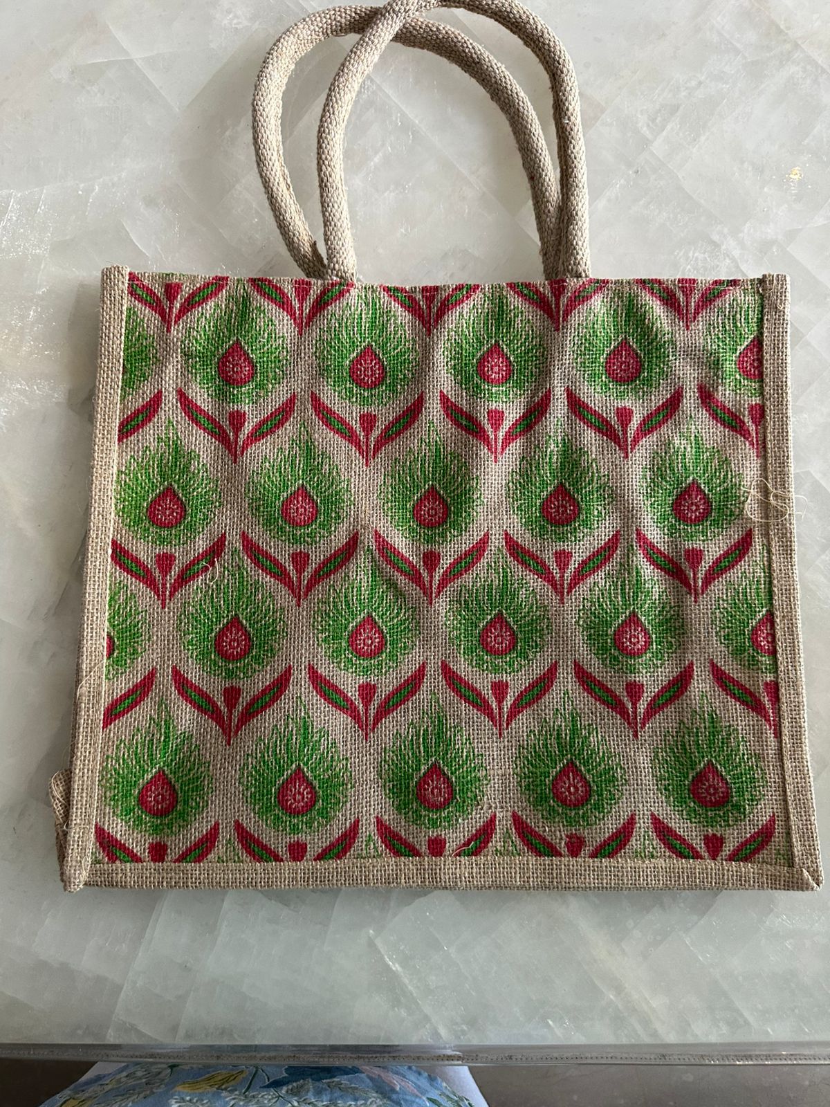 14*16 JUTE SRIPERUMBUDUR PRINTED BAG WITH ZIP - Image 4